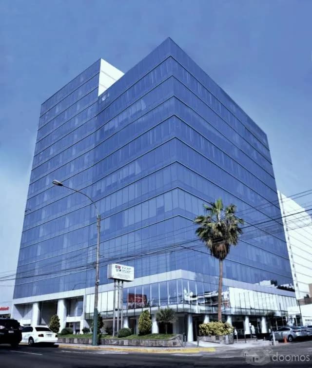 ALQUILER DE OFICINA EN ESTRENO — foto 1