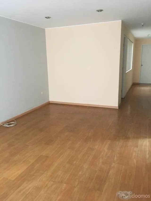 Vendo Lindo Departamento en 2do Piso en La Molina — foto 1