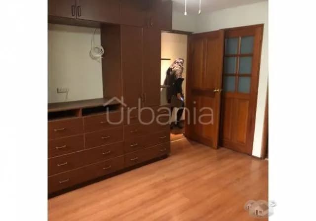 EXCELENTE DEPARTAMENTO EN ALQUILER EN CHACARILLA 1 PISO — foto 3