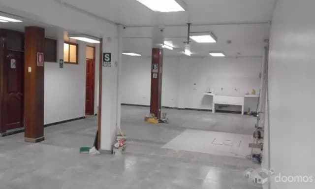 ALQUILER DE LOCAL COMERCIAL EN LOS OLIVOS — foto 4