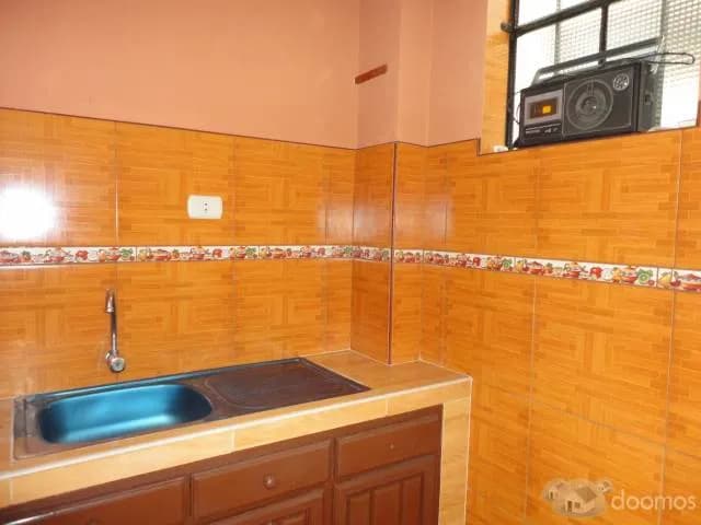 AMPLIO DEPARTAMENTO EN SANTIAGO DE SURCO (LIMITE CON BARRANCO) — foto 4