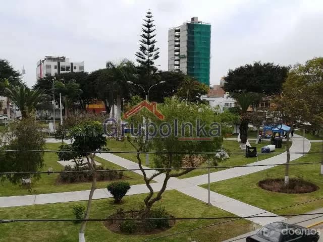 LINDA CASA FRENTE A PARQUE EN SAN MIGUEL — foto 1
