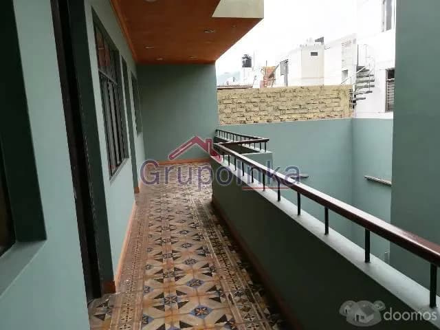 LINDA CASA FRENTE A PARQUE EN SAN MIGUEL — foto 10