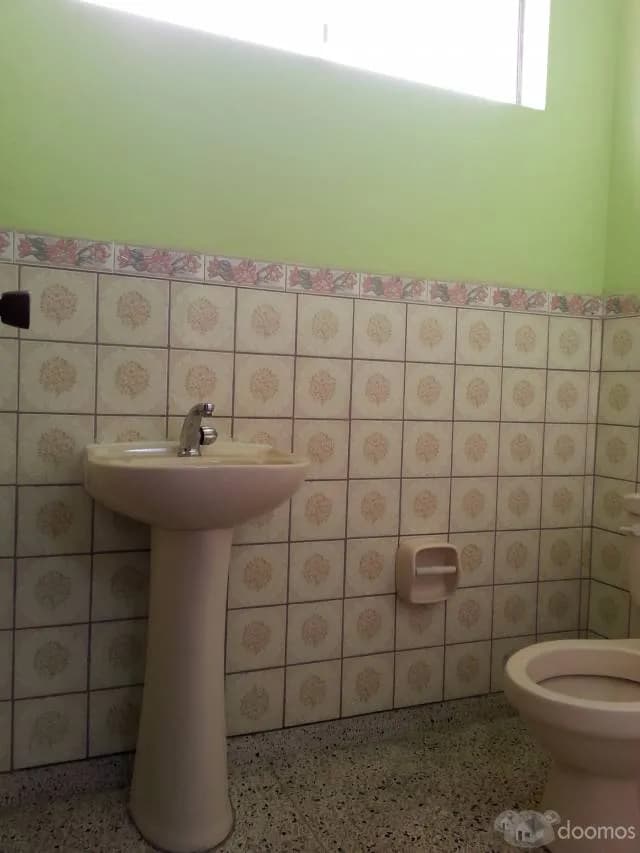 ALQUILO OFICINA GRANDE / DEPARTAMENTO — foto 1