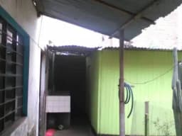 SE VENDE CASA TERRENO