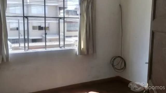 ALQUILO HABITACIÓN MEDIANA  S/680 — foto 1