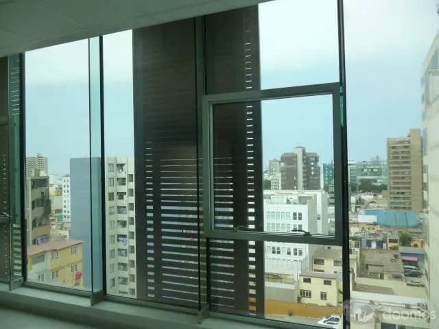 Alquiler Oficina Centro Empresarial Edificio Recavarren — foto 1