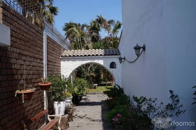 CASA  CERCA DE AV. ENCALADA Y CASUARINAS — foto 3