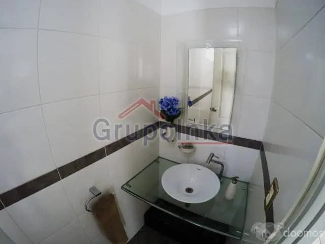HERMOSA CASA EN LA MOLINA TRES DORMITORIOS DOS COCHERAS — foto 10