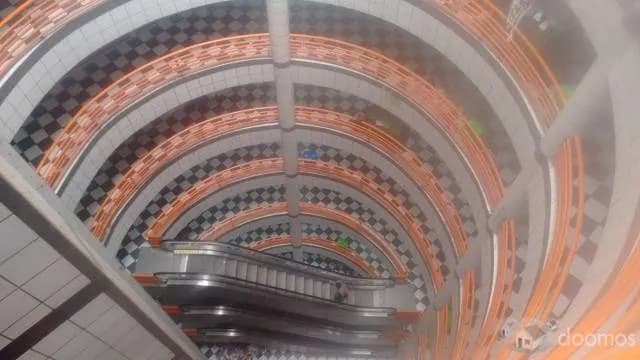 OPORTUNIDAD DE LOCAL COMERCIAL EN GAMARRA — foto 1