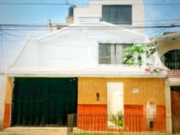 VENTA DE CASA LINDA de 3 PISOS