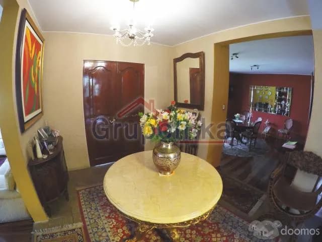 CASA CON AMPLIO JARDÍN SOL DE LA MOLINA SEIS DORMITORIOS CINCO COCHERAS — foto 4