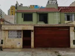 SE VENDE CASA HERMOSA Y AMPLIA