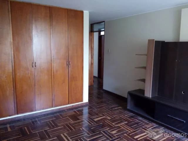Venta Casa frente a Parque - Surco — foto 2