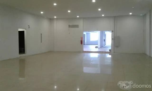 Alquilo Local Comercial excelente ubicaciòn para oficinas — foto 2