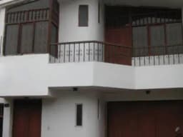VENTA DE CASA 3 PISOS
