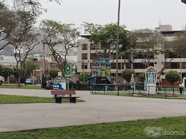 ZONA EXCLUSIVA DEPARTAMENTO EN SURCO — foto 8