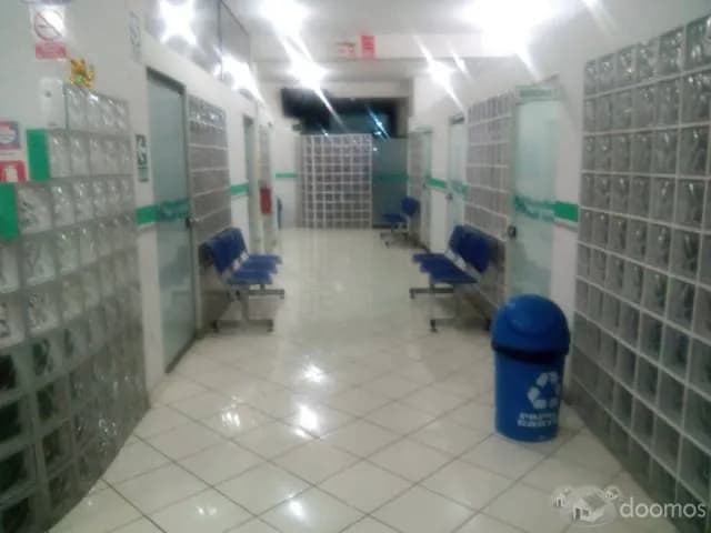 ALQUILO CONSULTORIOS TOTALMENTE EQUIPADOS — foto 1