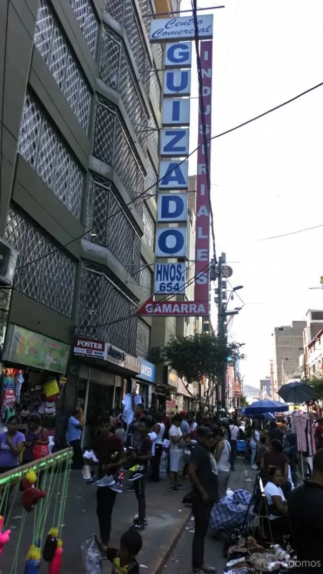 LOCALES COMERCIALES — foto 1