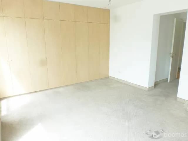 Alquiler San Isidro Dpto. 3 Dorm., Balcón - US $2,200 — foto 7