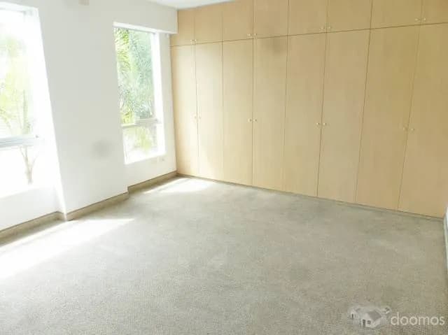 Alquiler San Isidro Dpto. 3 Dorm., Balcón - US $2,200 — foto 8