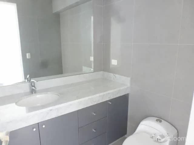 Alquiler San Isidro Dpto. 3 Dorm., Balcón - US $2,200 — foto 13