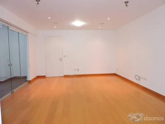 San Isidro Dpto. Sin Muebles, 2 Dorm., Patio Grande - US $1,800 — foto 4