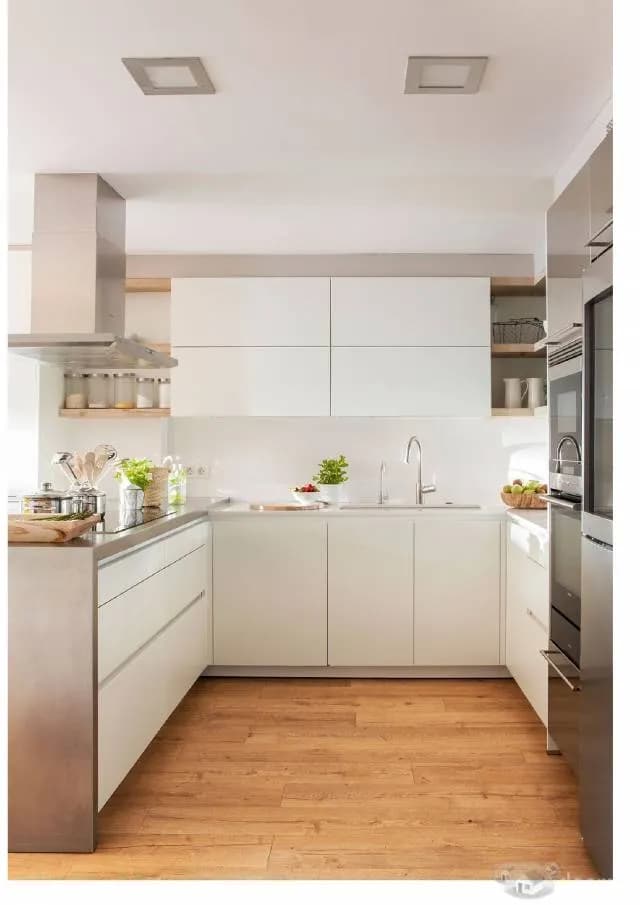 VENDO CASA EXCELENTE UBICACIÓN - URB. LAS CASUARINAS — foto 1