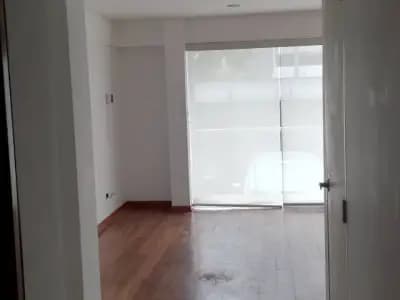 Alquiler de departamento en surco en primer piso con 4 dormitorios y 3 1/2 baños y 2 cocheras (alt 3 y 4 caminos del inca)