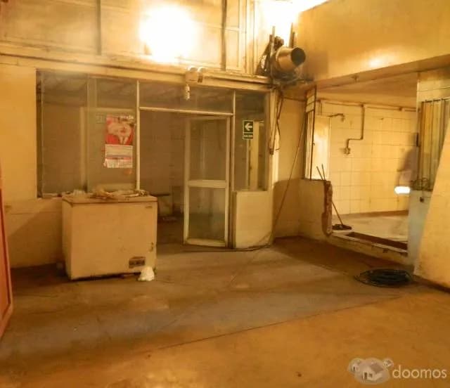 VENTA DE INMUEBLE IDEAL PARA POLLERIA O RESTAURANTES — foto 4