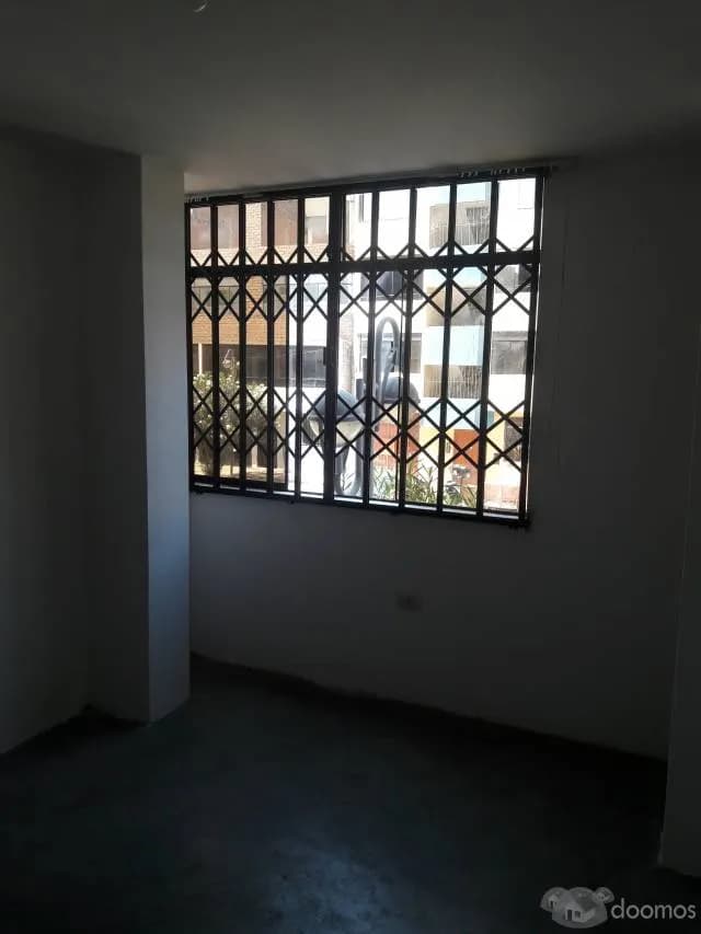 Alquilo departamento en zona exclusiva a 900 negociable — foto 3