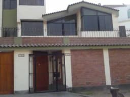 HERMOSA CASA EN LA MOLINA