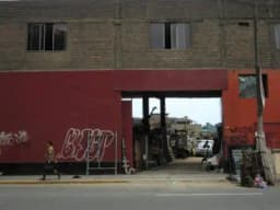 VENDO TERRENO COMERCIAL en LIMA CERCADO FRENTE ESTACION GRAU TREN ELECTRICO 530M2 A US$.780,000