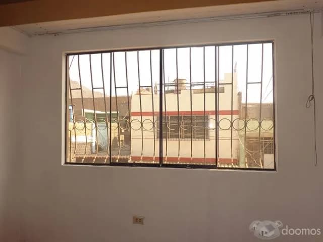 Alquilo departamento, 2nd piso Av. Grau 27 Comas — foto 4