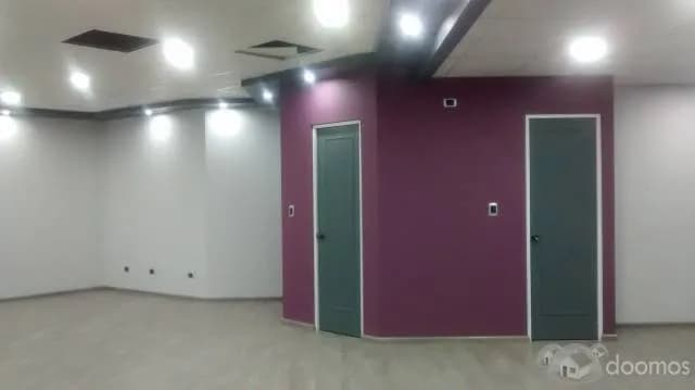 Alquilo Amplio Local Comercial de 150 m² - Trinidad Moran - Cayma — foto 2