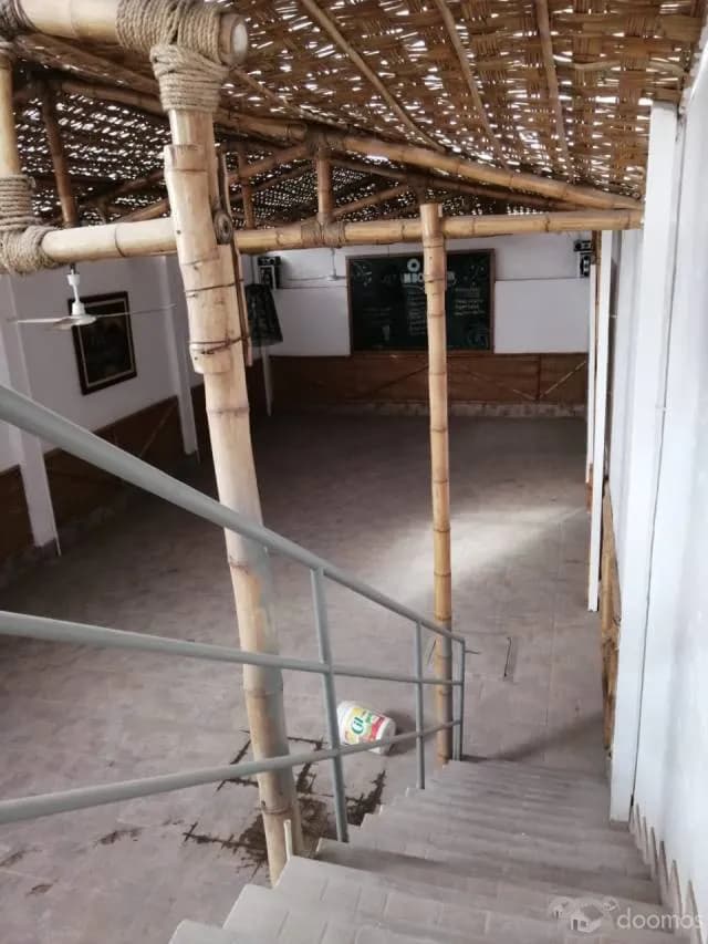 VENDO CASA, ESTÁ IMPLEMENTADO COMO RESTAURANTE — foto 6
