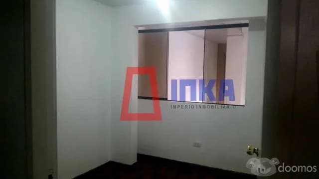 PRECIOSO DUPLEX UBICADO EN ZONA CÉNTRICA DE LINCE — foto 3