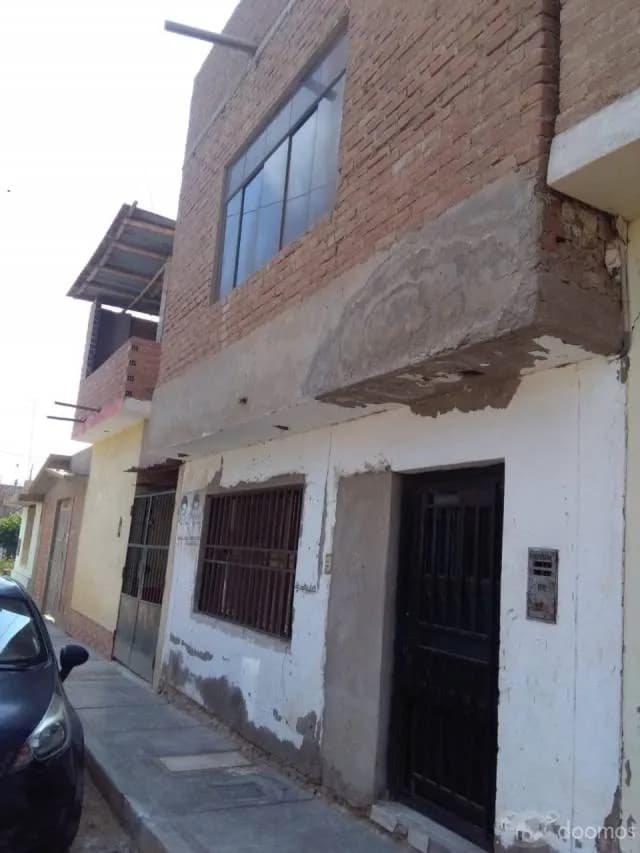 CASA DE 3 PISOS — foto 1