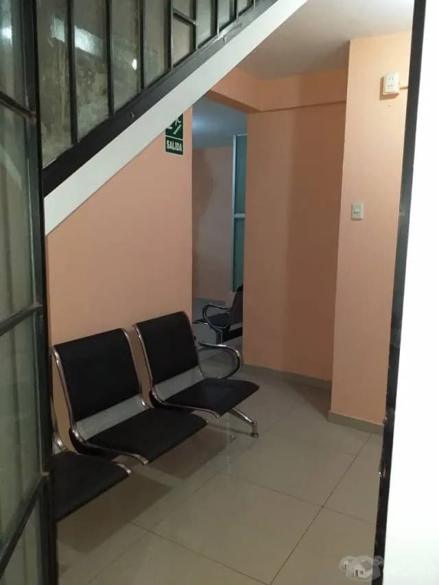 ALQUILO OFICINA AC 50m2 - EXCELENTE UBICACION SJL — foto 4