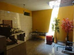 OCASIÓN EN VENTA CASA DE TRES PISOS EN ZONA URBANA A 5 MINUTOS DEL CENTRO DE LA CIUDAD
