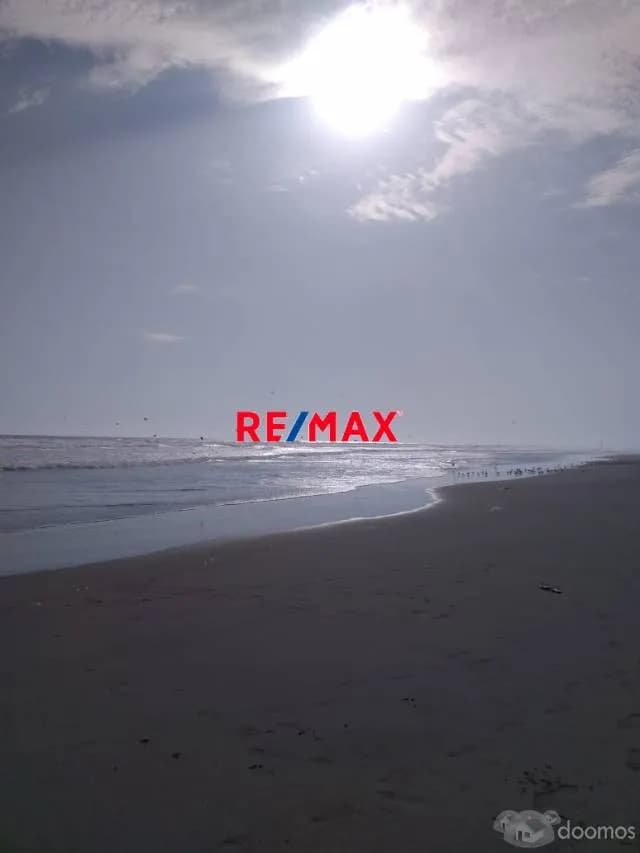 SE VENDE TERRENO FRENTE AL MAR — foto 2