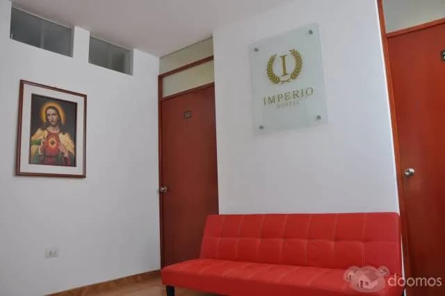 REMATO HOSTAL EN FUNCIONAMIENTO COMPLETAMENTE AMOBLADO — foto 2