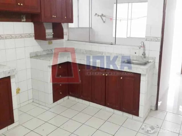 DEPARTAMENTO TRIPLEX EN BUENA UBICACIÓN IDEAL PARA INVERSIÓN — foto 7