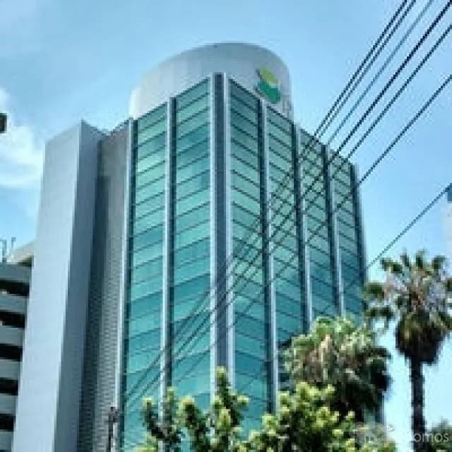 ALQUILER DE OFICINAS IMPLEMENTADAS EN CENTRO EMPRESARIAL SAN ISIDRO — foto 1
