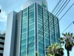 ALQUILER DE OFICINAS IMPLEMENTADAS EN CENTRO EMPRESARIAL SAN ISIDRO