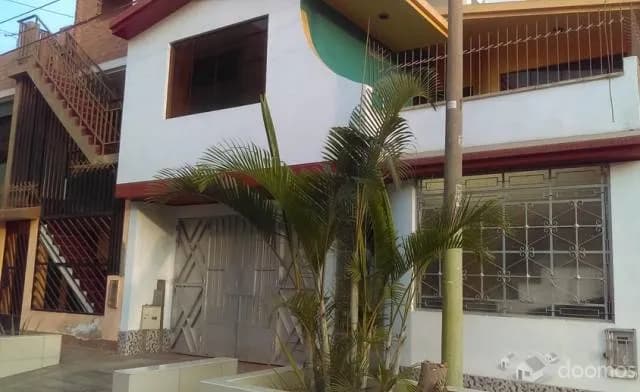 VENDO LINDA CASA EN S.M.P. ,LIMITE CON LOS OLIVOS — foto 1