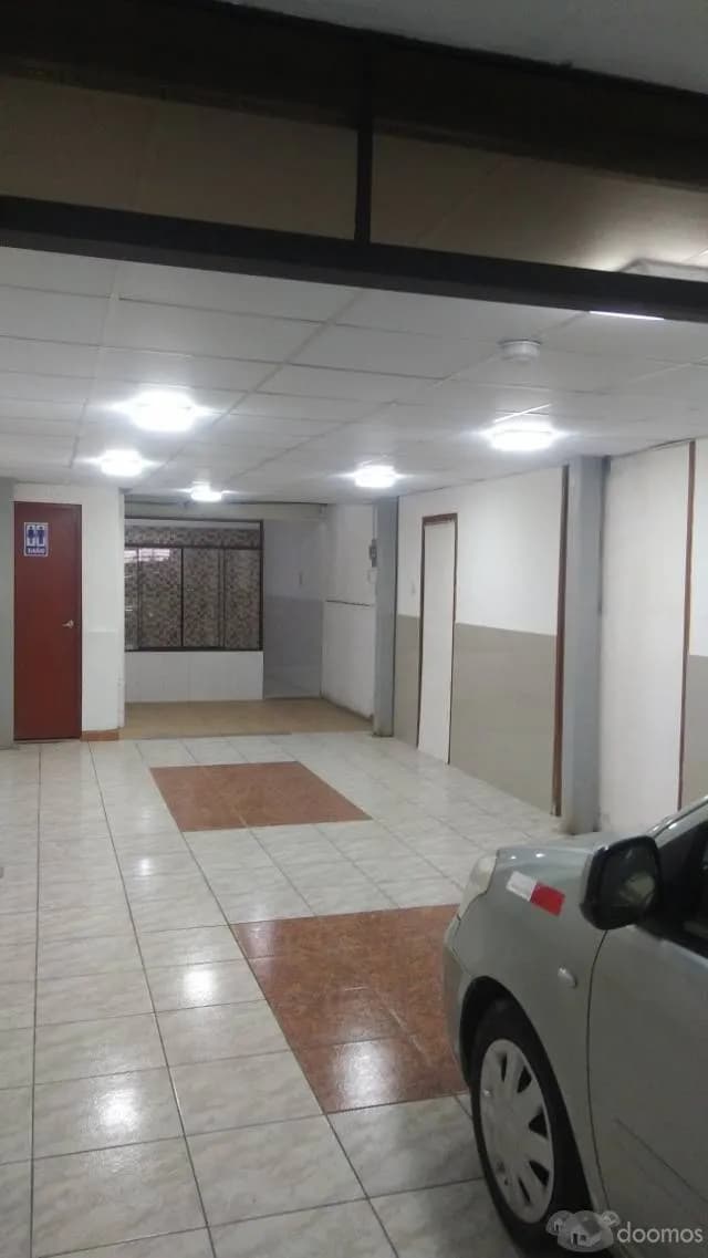 ALQUILO LOCAL COMERCIAL 1ER PISO 160 METROS — foto 3