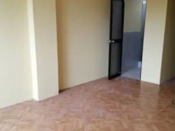 Alquilo Cuarto de estreno, amplio con baño propio en Ate.