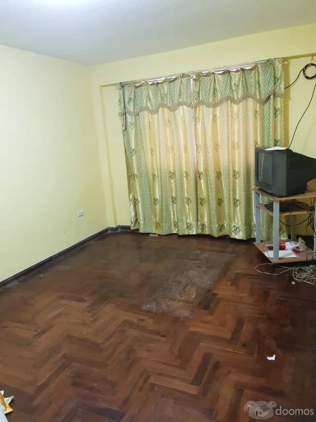 PROPIETARIA VENDE CASA — foto 3
