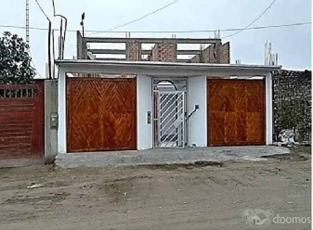 SE VENDE CASA DE 2 PISOS — foto 1